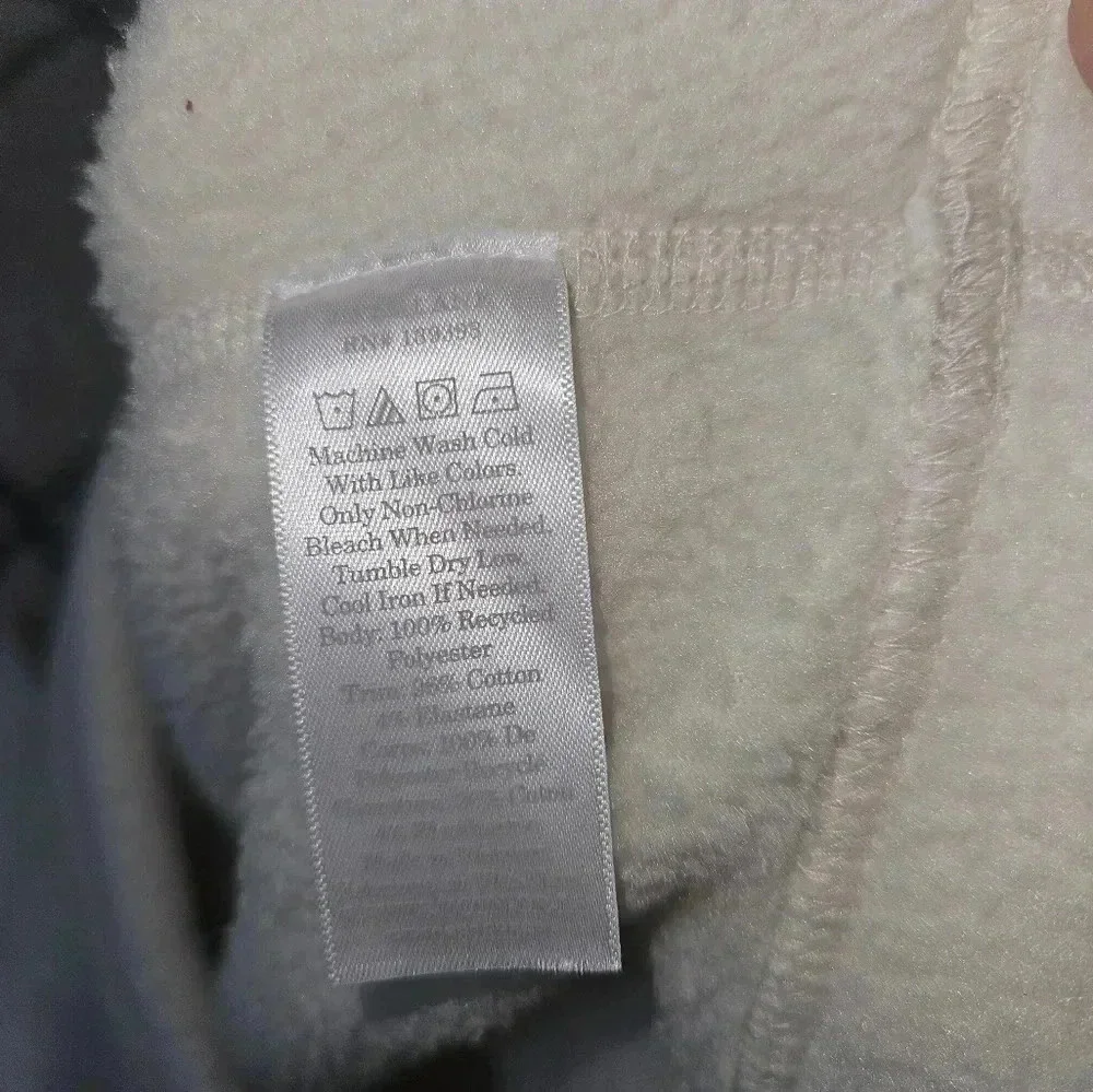 Everlane fuzzy crewneck large - Picture 5 of 5